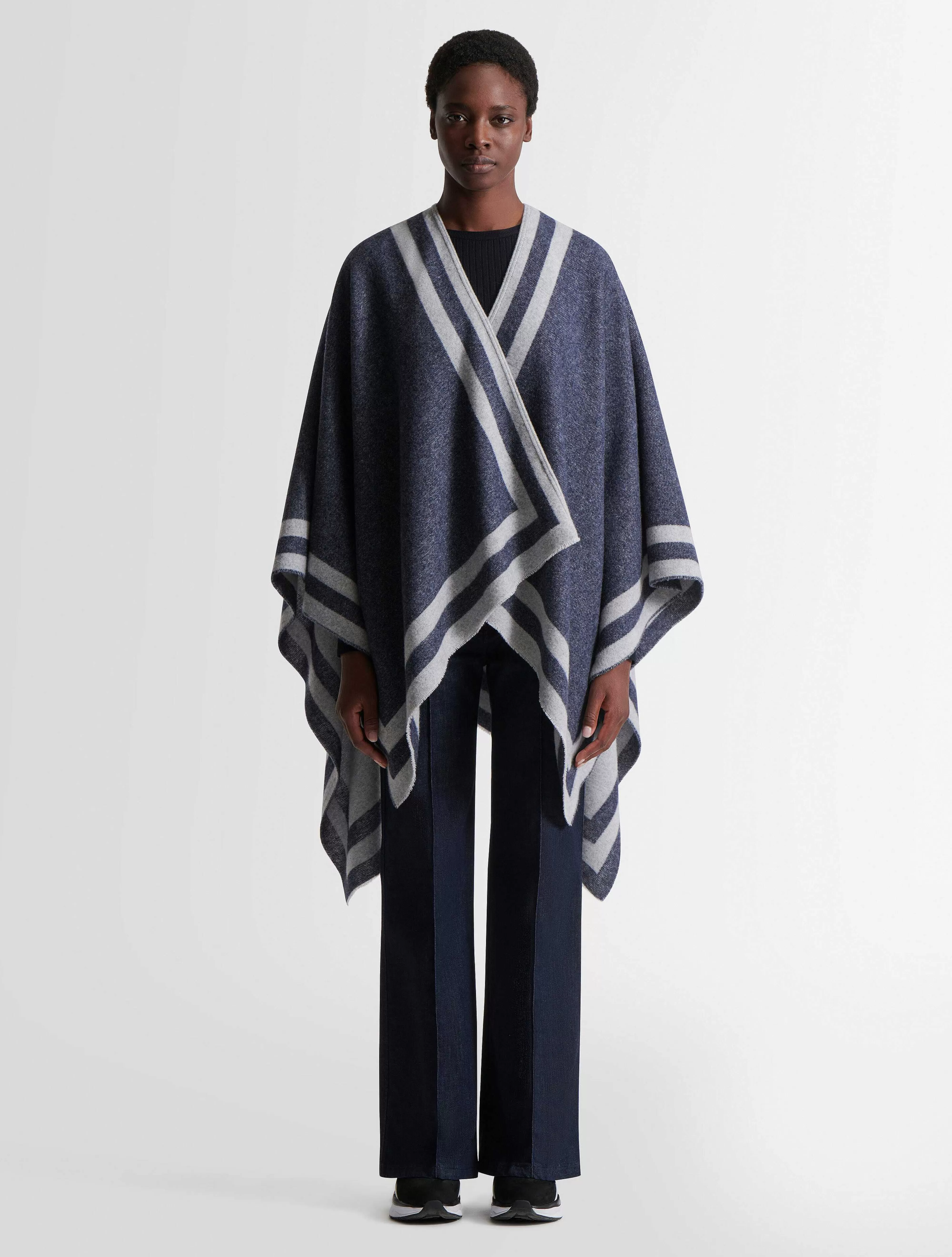 Fusalp Jacquard Poncho *Women Accessories